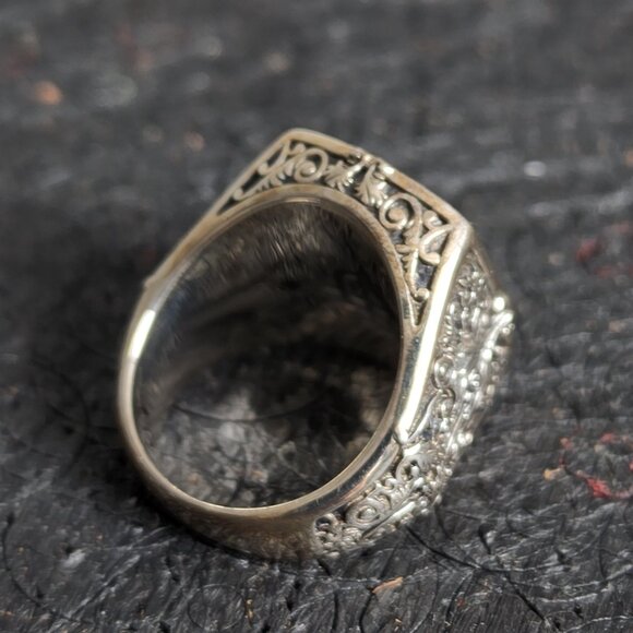 Clocks and Colours Victory Ring 925 sterling silver black spinel- Size 7 - Picture 3 of 4